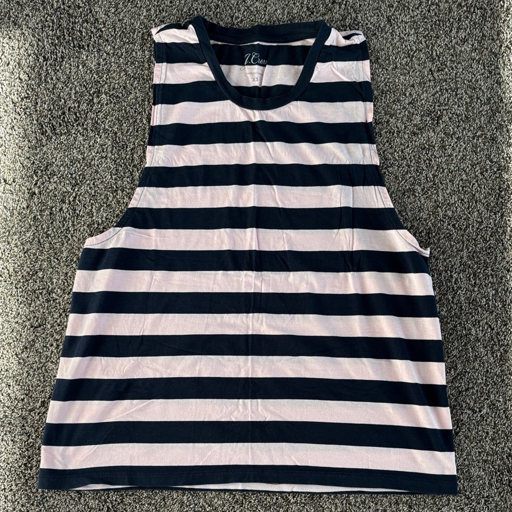 NWOT Striped Sleeveless Lightweight Muscle Tank Top - Navy & Light Pink